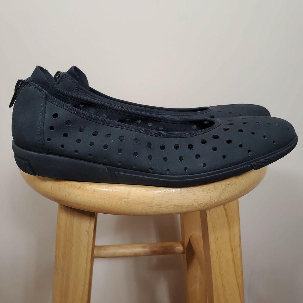 Sesto Meucci Diva perforated skimmer slip on back zipper womens 8.5 low wedge